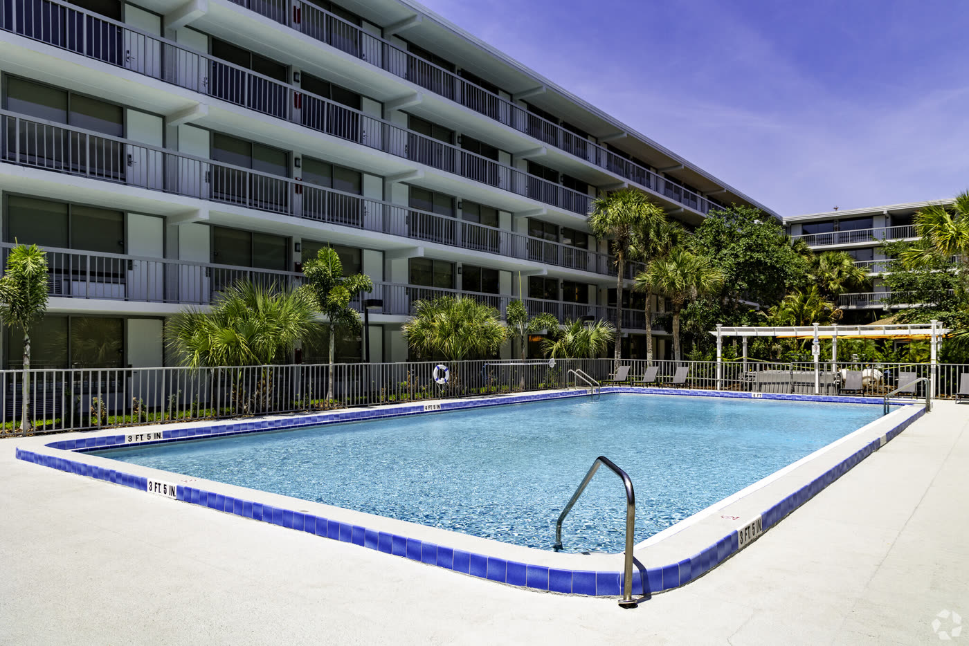 The Irlo resort-style pool