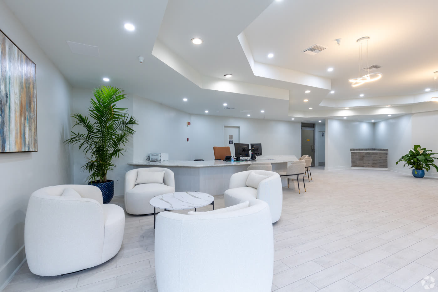 Clubhouse & Lounge