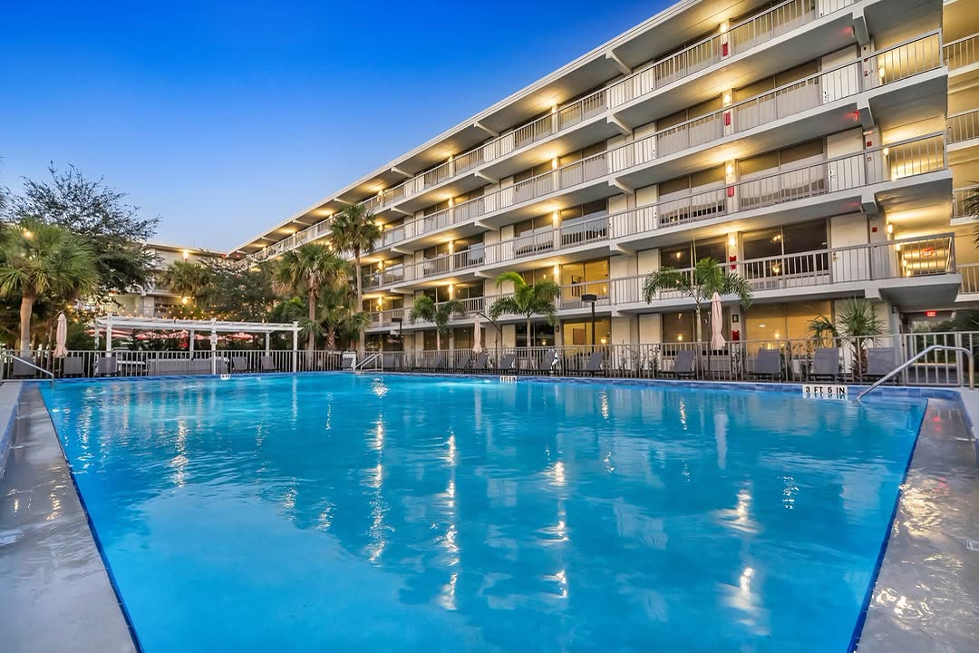 Courtyard Pool & BBQ Pavilion